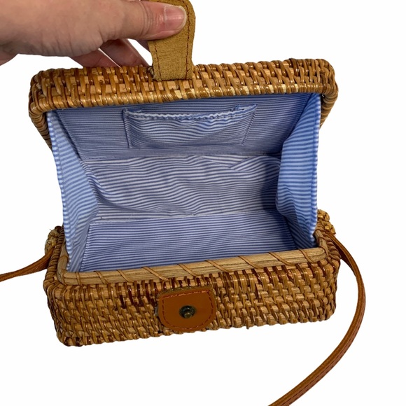 Rectangular Woven Wicker Boho Basket Bag / Purse - Picture 3 of 6